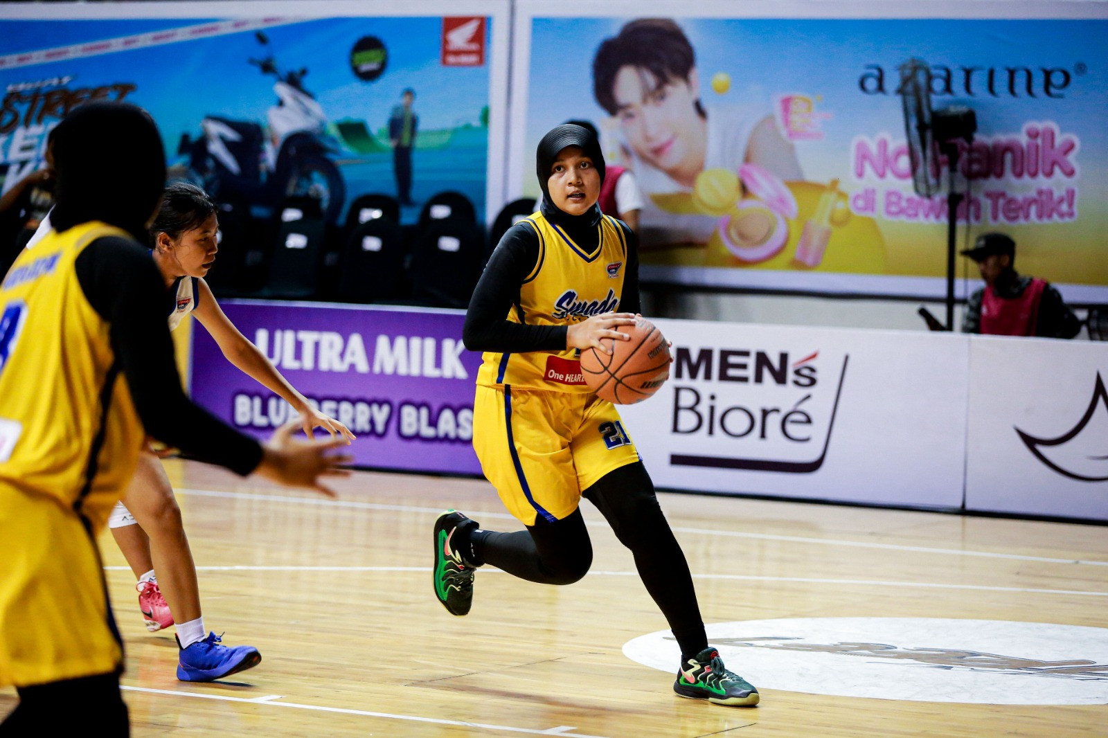 Tka va uning jiyani bilan onlayn porno